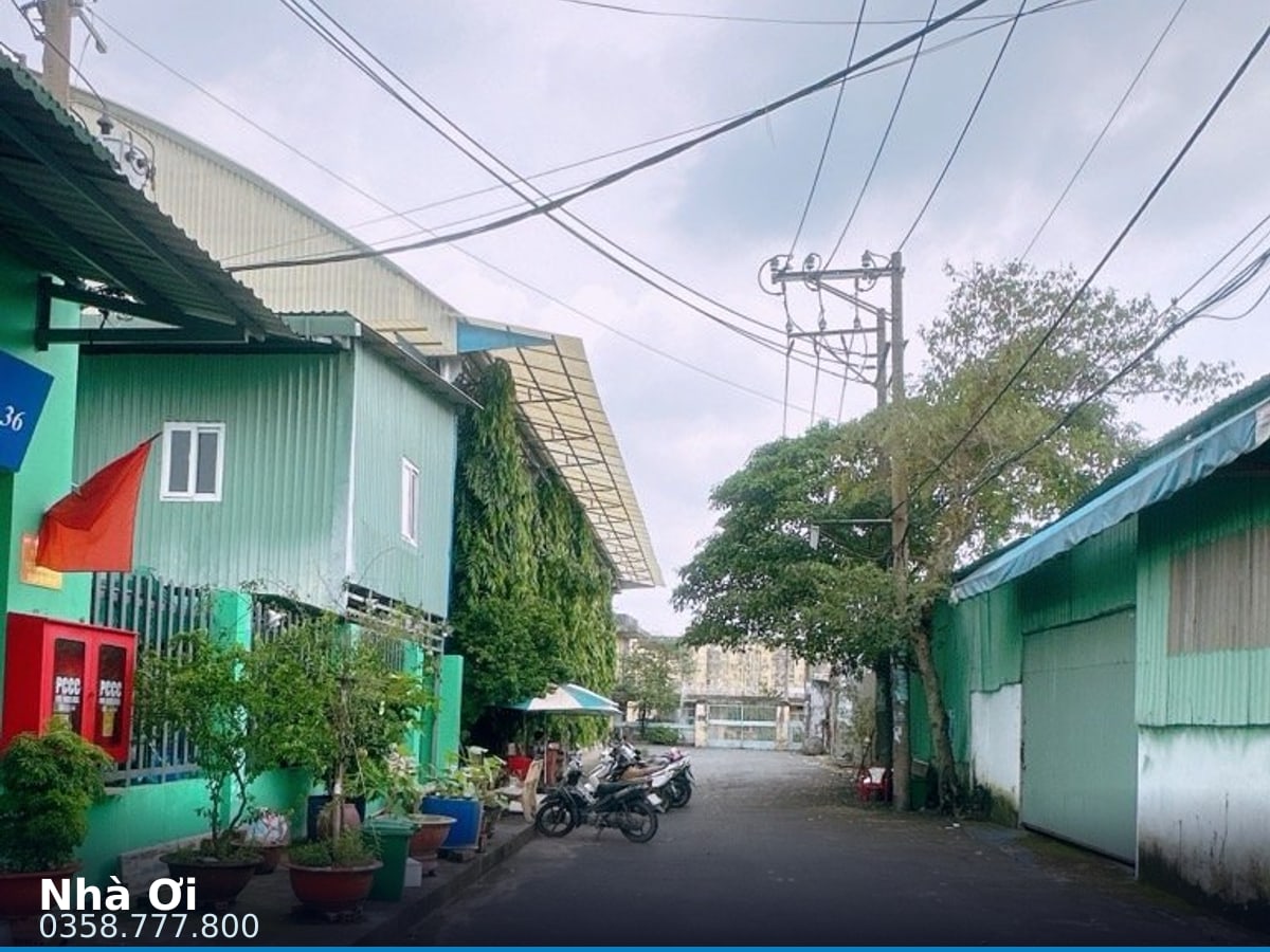 Nhà đất — Luỹ Bán Bích, Tân Phú — 305m² · ngang 10.1m · 2 tầng — 29 tỷ