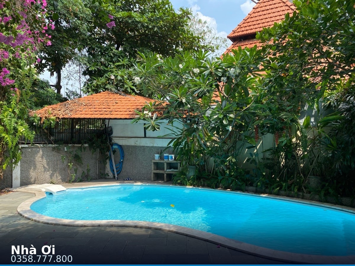 Nhà đất — Nguyễn Văn Hưởng, An Khánh, Quận 2 — 651m² · ngang 20m · 3 tầng — 110 tỷ