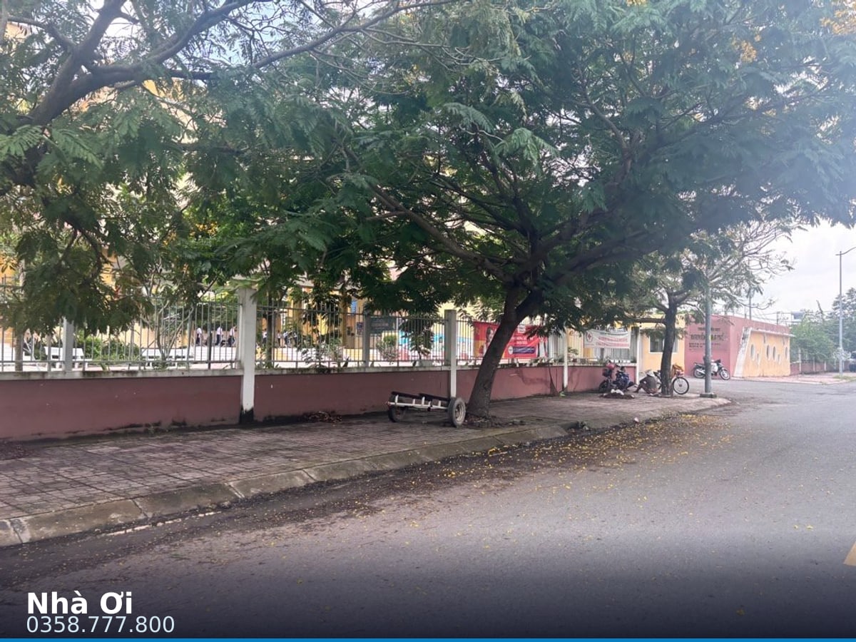 Nhà hẻm — Bờ Tây, Nhà Bè — 1440m² · ngang 20m · 2 tầng — 42 tỷ