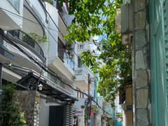 Nhà hẻm — Lý Thường Kiệt, Hòa Hưng, Quận 10 — 105m² · ngang 8m · 3 tầng — 28 tỷ