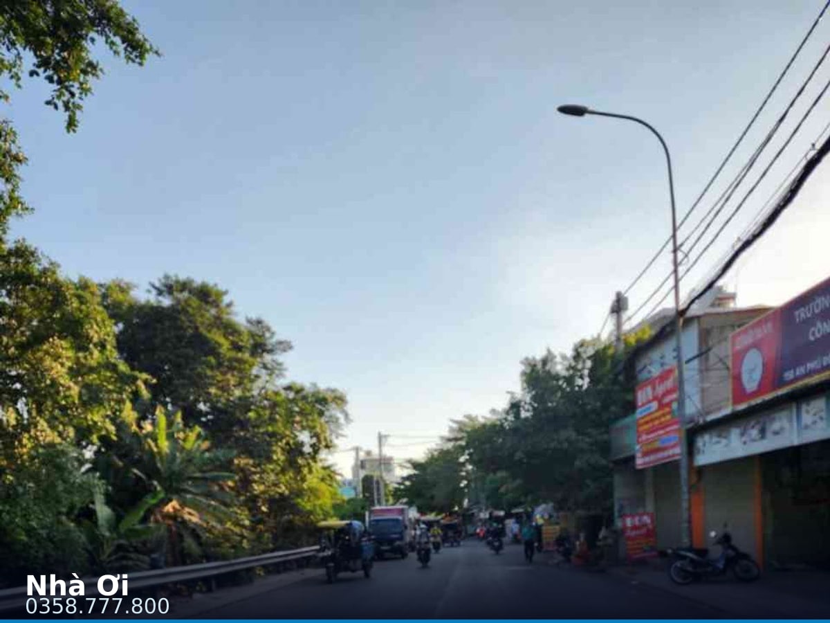 Nhà hẻm — Nguyễn thị Nhuần, An Phú Đông, Quận 12 — 105m² · ngang 7m · 3 tầng — 9,5 tỷ
