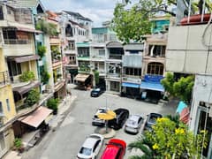 Nhà hẻm — Thành Thái, Hòa Hưng, Quận 10 — 69m² · ngang 4.2m · 5 tầng — 26 tỷ