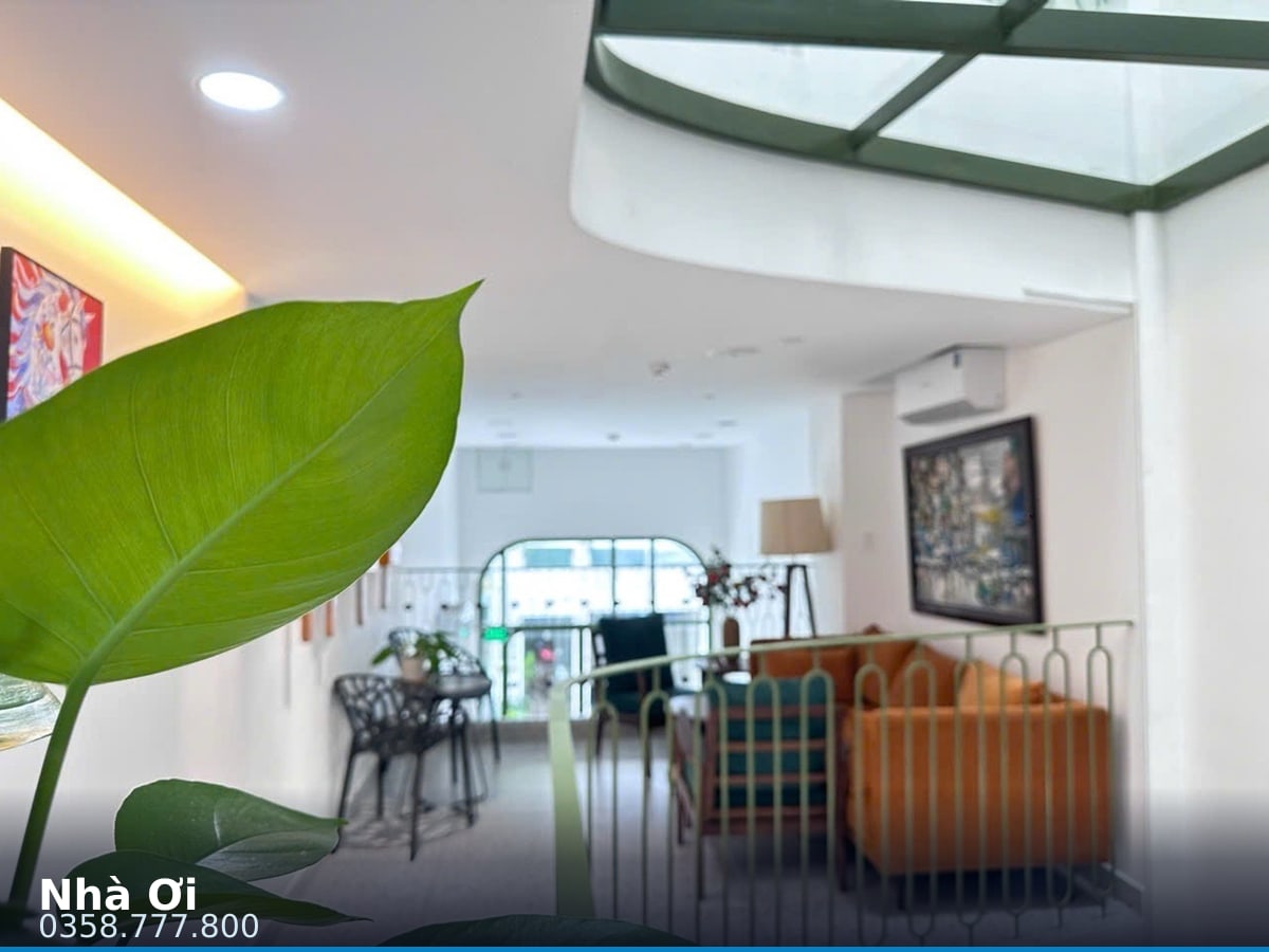 Nhà hẻm — Trần Hưng Đạo, Cầu Ông Lãnh, Quận 1 — 107m² · ngang 3.6m · 5 tầng — 42 tỷ