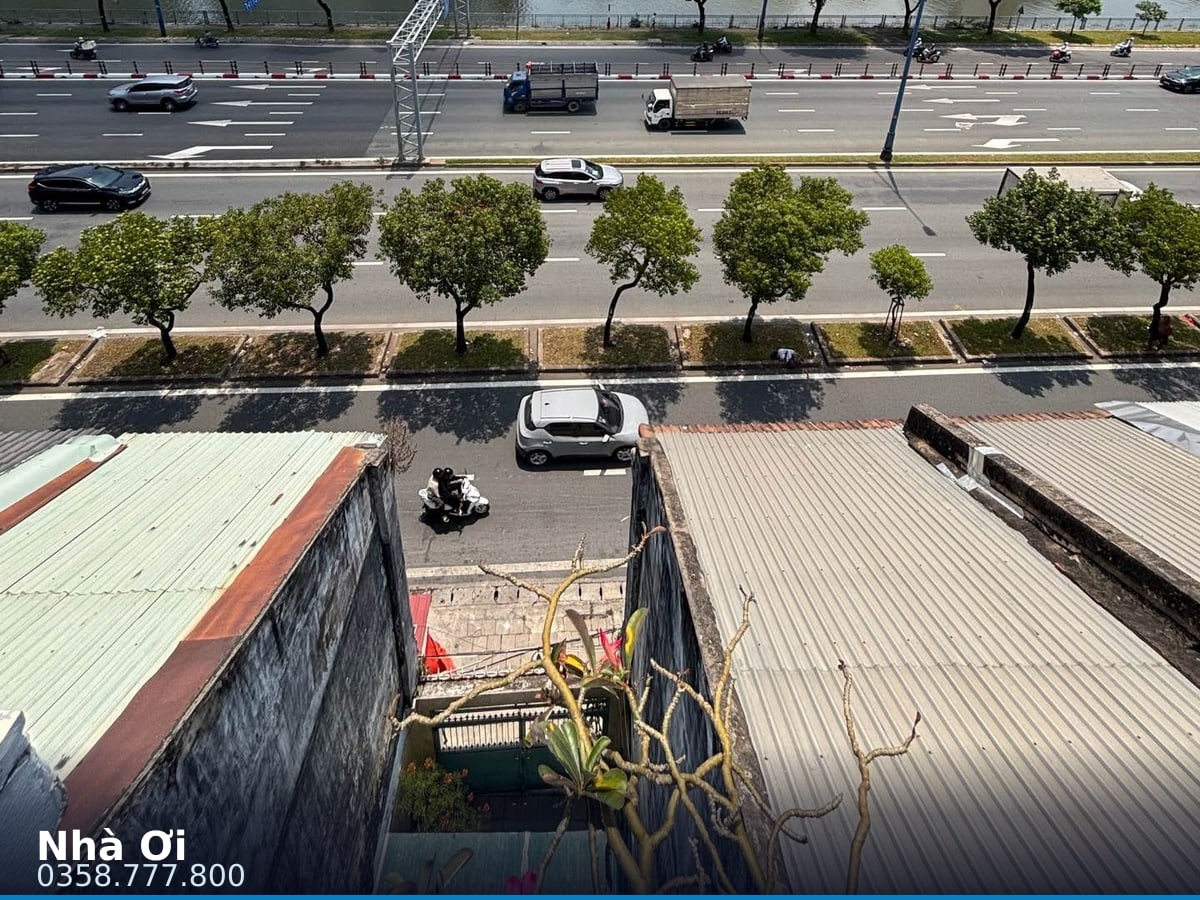 Nhà mặt tiền — Đại Lộ Võ Văn Kiệt, Cầu Ông Lãnh, Quận 1 — 102m² · ngang 4m · 6 tầng — 31,5 tỷ