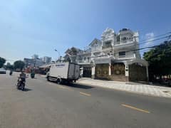 Nhà mặt tiền — Đường Số 19, An Lạc, Bình Tân — 220m² · ngang 10m · 4 tầng — 43 tỷ