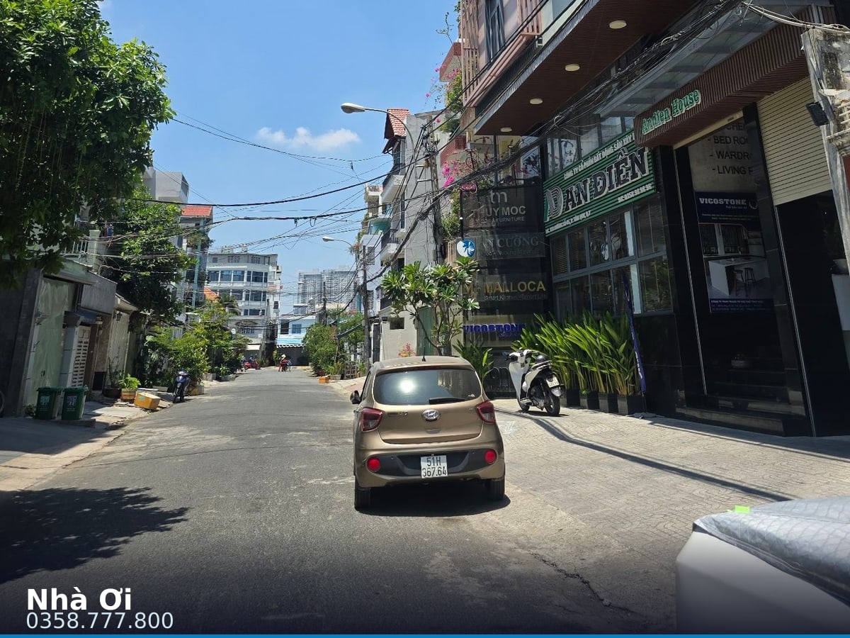 Nhà mặt tiền — Đường Số 45, Tân Hưng, Quận 7 — 211m² · ngang 12m · 3 tầng — 58 tỷ