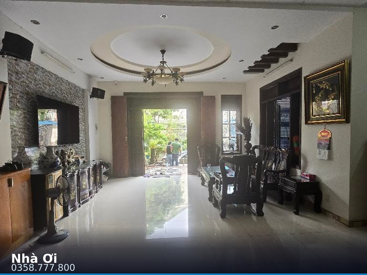Nhà mặt tiền — Đường số 5, Khu dân cư Nam Long, Tân Thuận, Quận 7 — 262m² · ngang 8m · 4 tầng — 42 tỷ