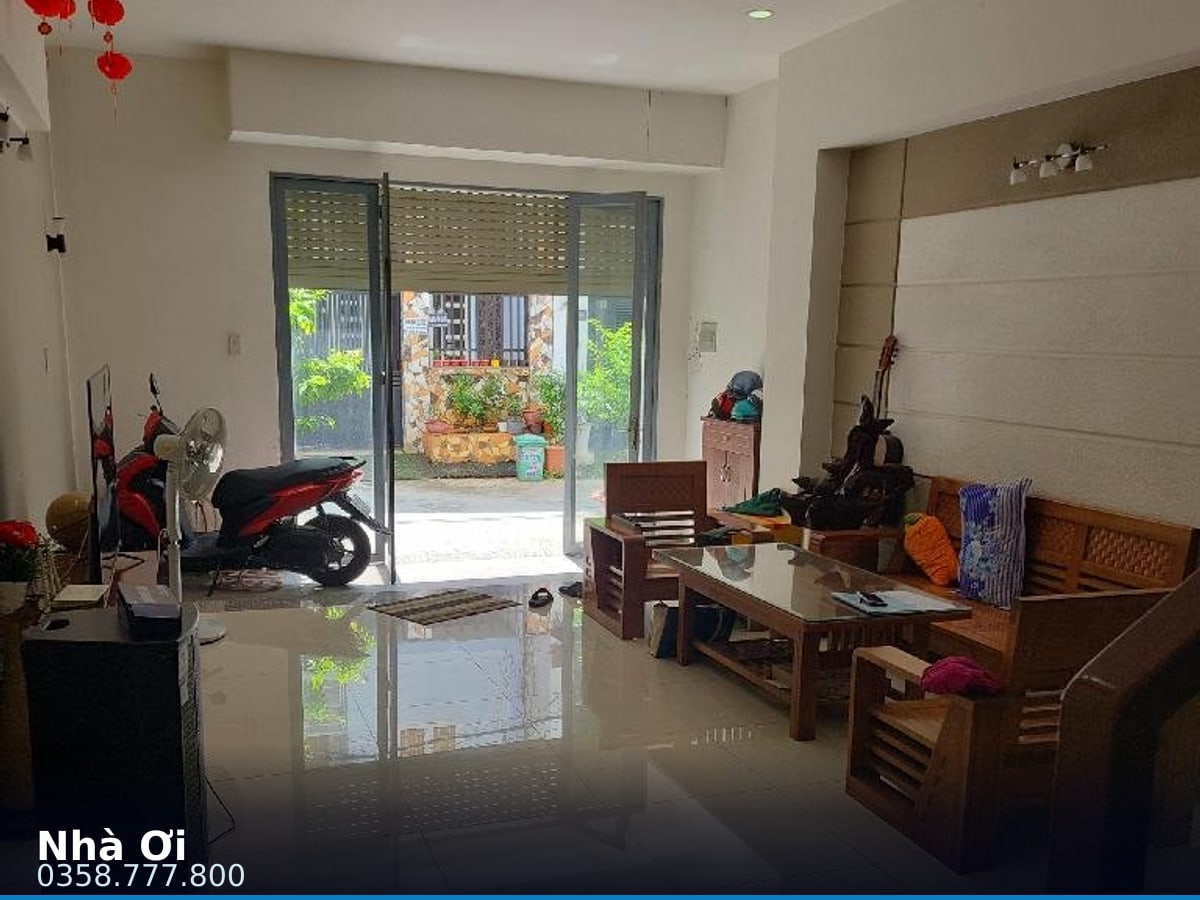 Nhà mặt tiền — Hà Huy Giáp, An Phú Đông, Quận 12 — 102m² · ngang 4.5m · 4 tầng — 9,3 tỷ