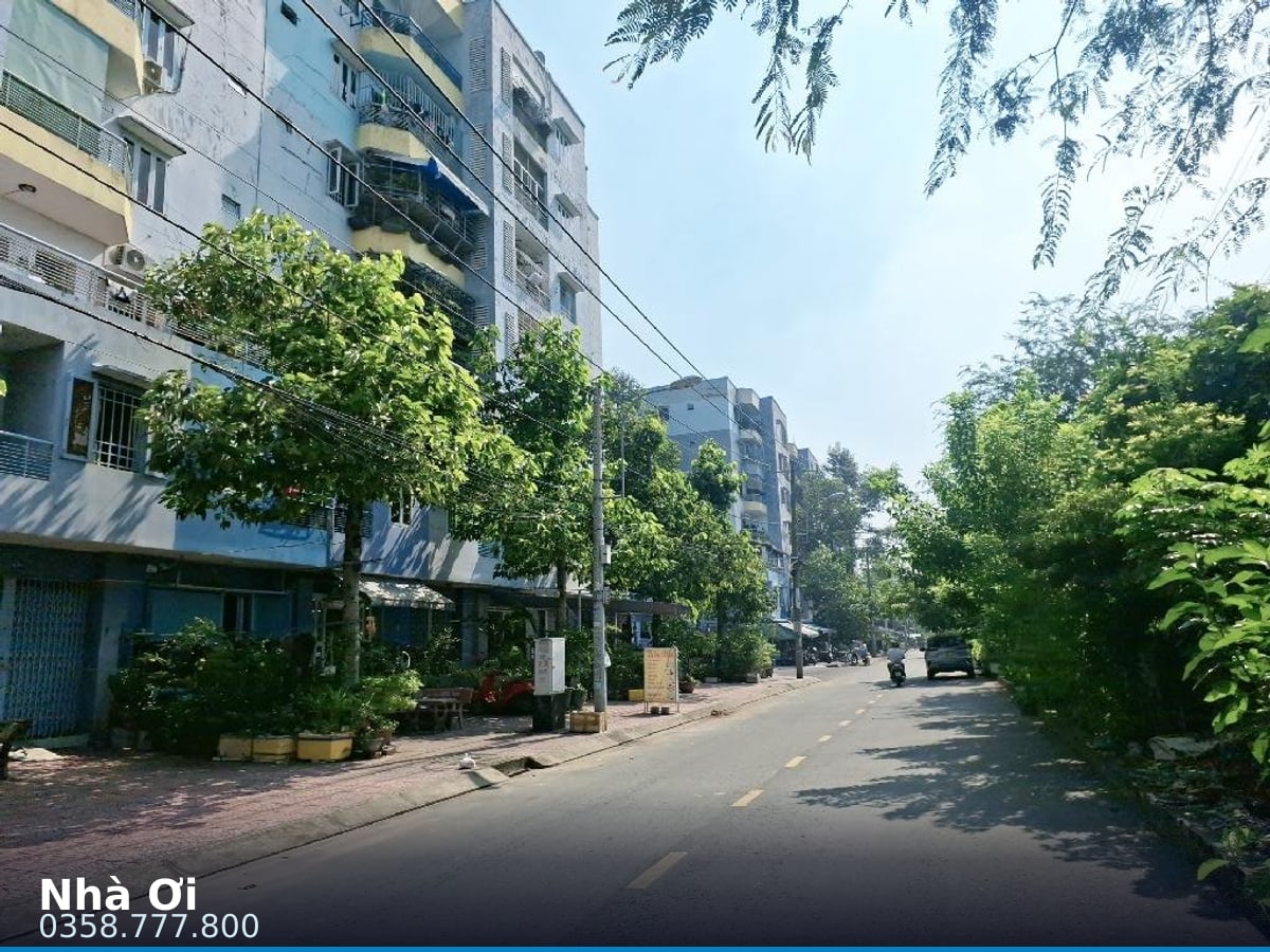 Nhà mặt tiền — Phạm Thế Hiển, Bình Đông, Quận 8 — 685.3m² · ngang 12.9m · 3 tầng — 67 tỷ