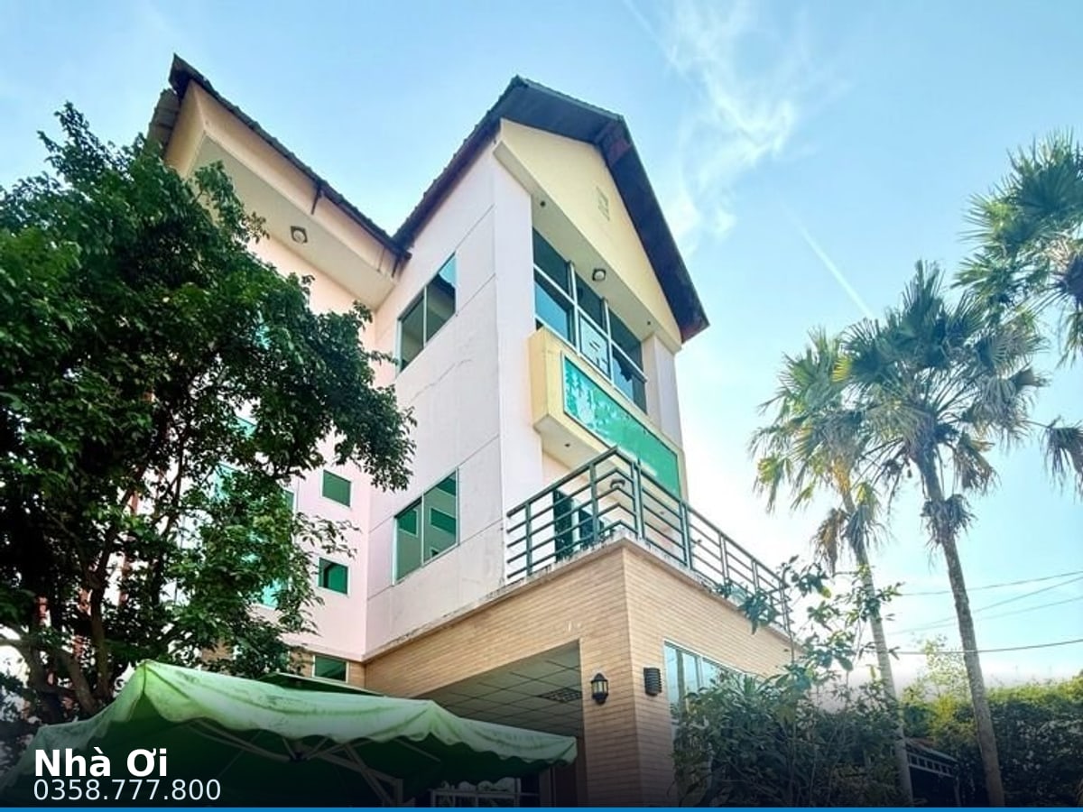 Nhà mặt tiền — Phạm Văn Cội, Phú Hòa Đông, Củ Chi — 9303m² · ngang 62m · 3 tầng — 130 tỷ