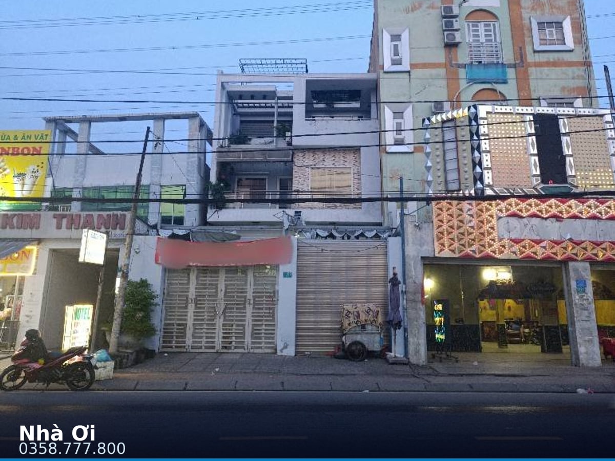 Nhà mặt tiền — Quốc Lộ 50, Bình Hưng, Bình Chánh — 224m² · ngang 8m · 4 tầng — 39,5 tỷ