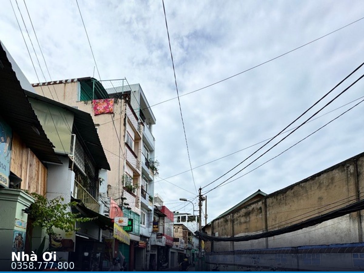 Nhà mặt tiền — Trần Văn Đang, Nhiêu Lộc, Quận 3 — 216m² · ngang 10m · 3 tầng — 42,5 tỷ